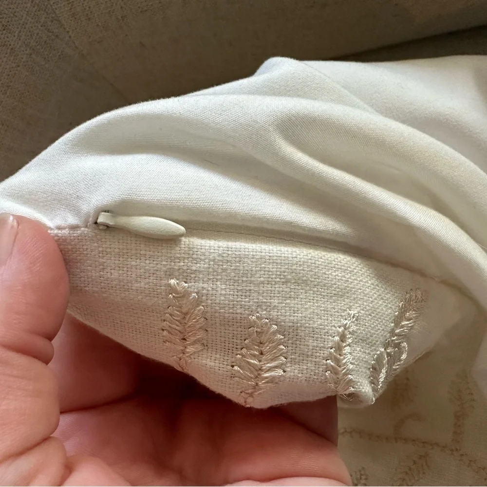 Croscill CELA Embroidered Paisley King Pillow Sham Zipper White Ivory Bedding